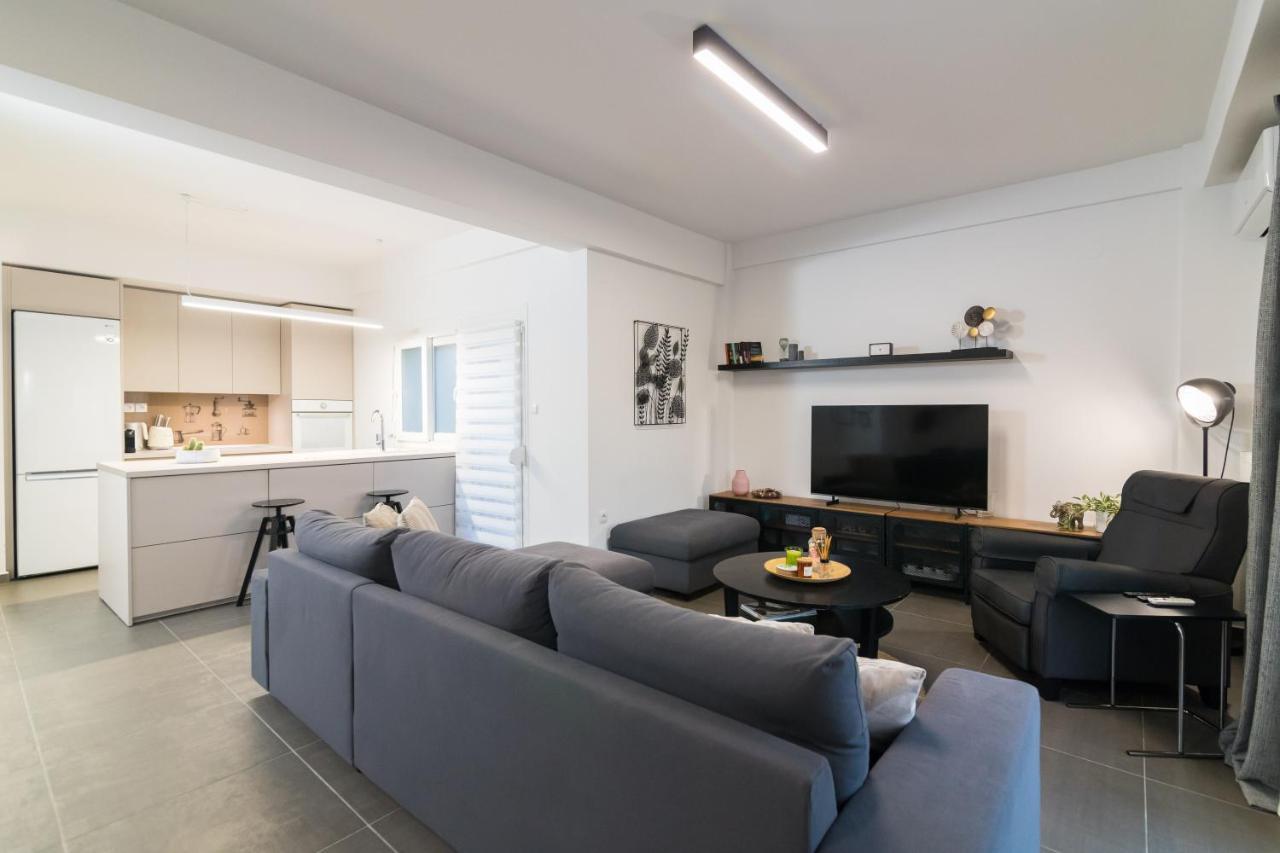 F & B Collection - 3 Bedroom Penthouse เทสซาโลนิกิ ภายนอก รูปภาพ